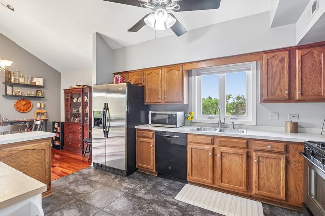 17940 Royal Oak Court 3W, Tinley Park, IL 60477