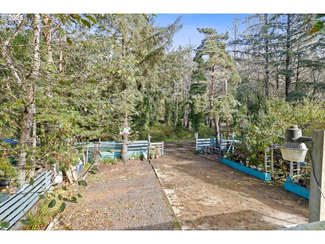 1436 S FUN RIVER Pl, Lincoln City, OR 97367
