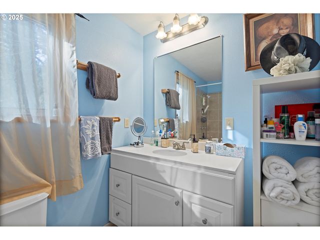 1436 S FUN RIVER Pl, Lincoln City, OR 97367