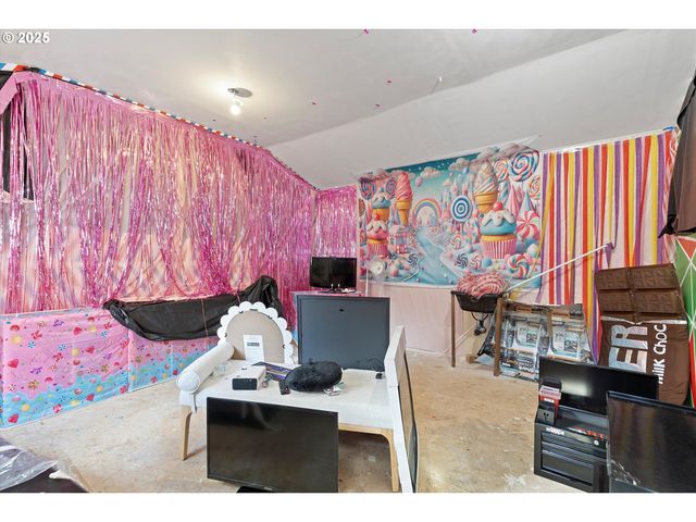 1436 S FUN RIVER Pl, Lincoln City, OR 97367
