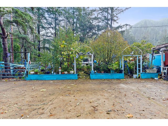 1436 S FUN RIVER Pl, Lincoln City, OR 97367