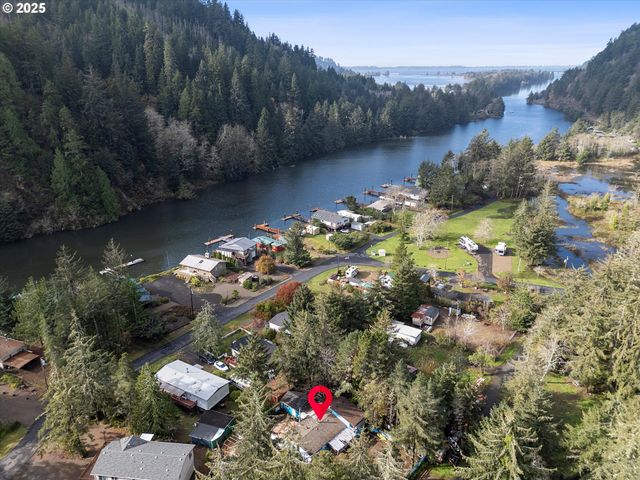 1436 S FUN RIVER Pl, Lincoln City, OR 97367
