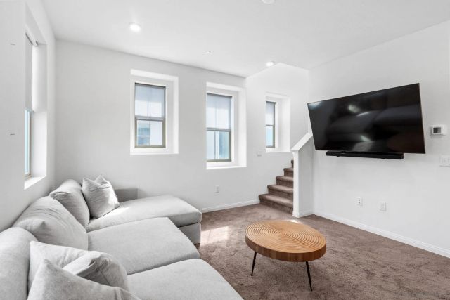 1549 Fig Tree Way, Oceanside, CA 92056