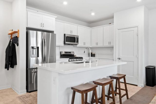 1549 Fig Tree Way, Oceanside, CA 92056