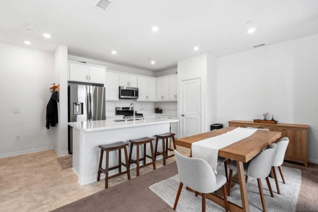 1549 Fig Tree Way, Oceanside, CA 92056