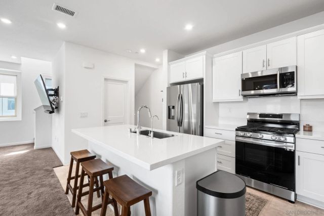 1549 Fig Tree Way, Oceanside, CA 92056