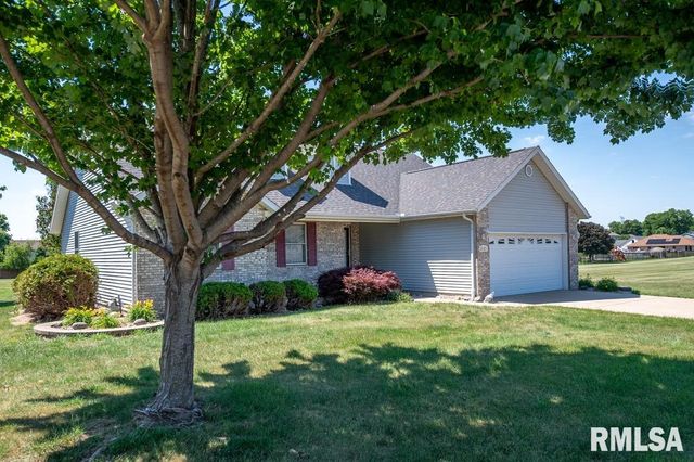 2425 DELAWARE Street, Pekin, IL 61554