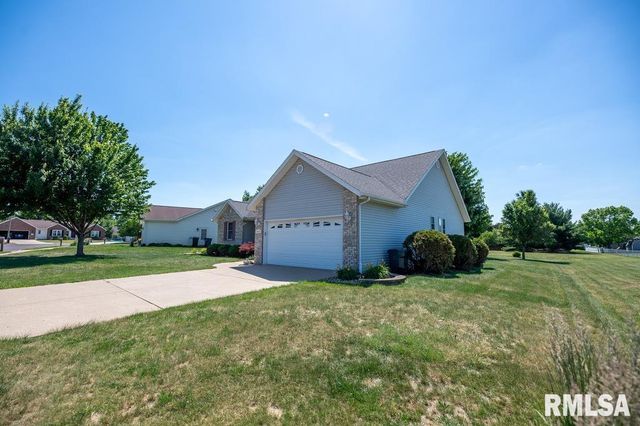 2425 DELAWARE Street, Pekin, IL 61554