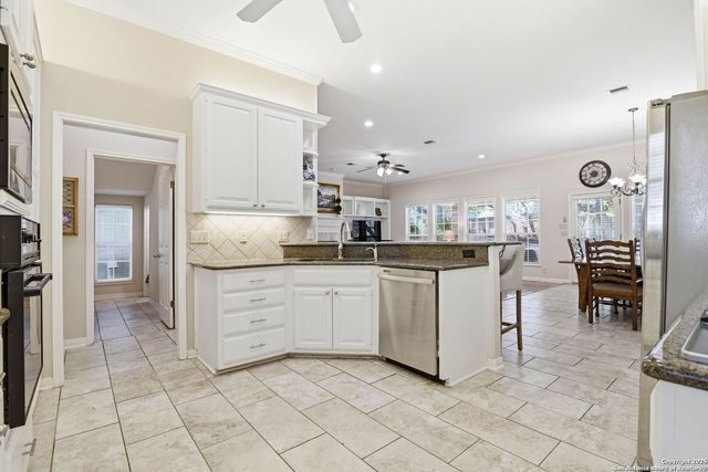 15 Inwood Point, San Antonio, TX 78248