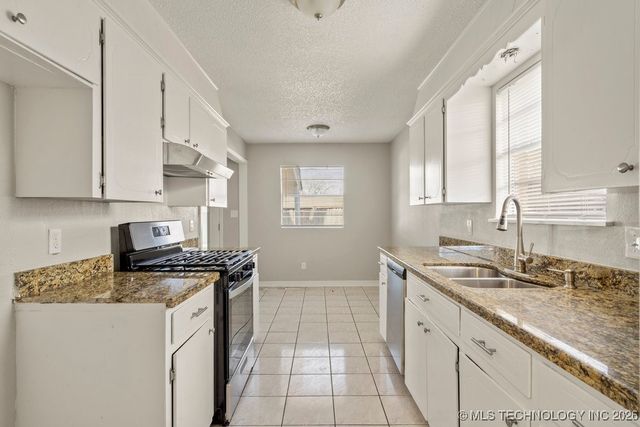 2764 S 117TH East Avenue, Tulsa, OK 74129