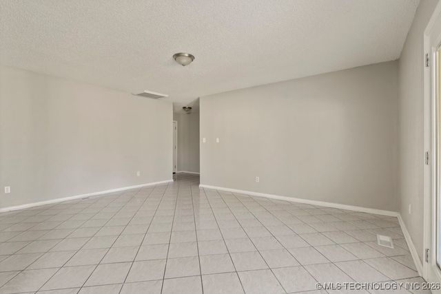 2764 S 117TH East Avenue, Tulsa, OK 74129