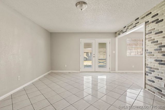 2764 S 117TH East Avenue, Tulsa, OK 74129