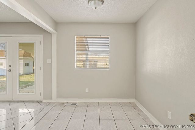 2764 S 117TH East Avenue, Tulsa, OK 74129