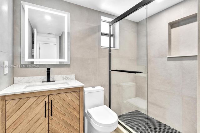 1924 NE 26th Street 4, Wilton Manors, FL 33305
