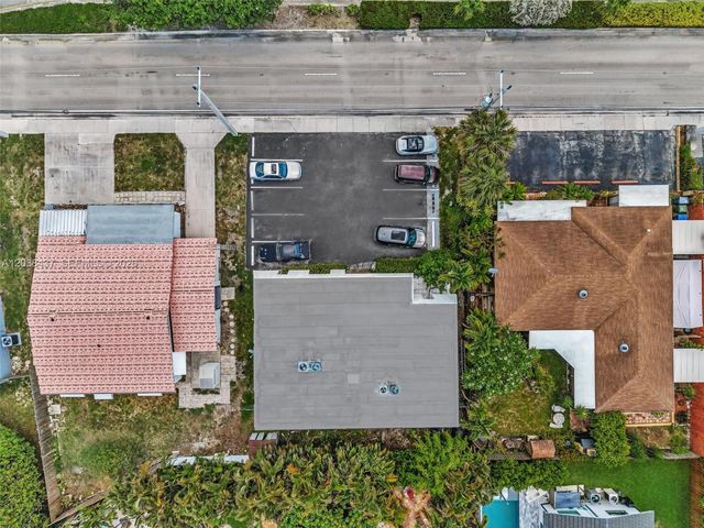 1924 NE 26th Street 4, Wilton Manors, FL 33305