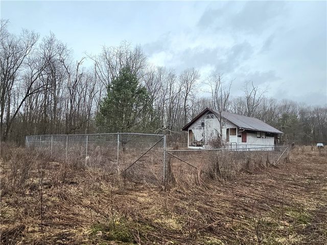 302 Burns Rd, Irwin Twp, PA 16374