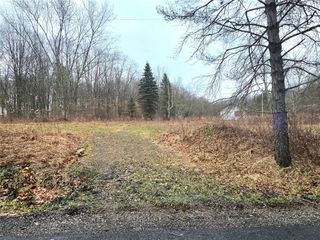 302 Burns Rd, Irwin Twp, PA 16374