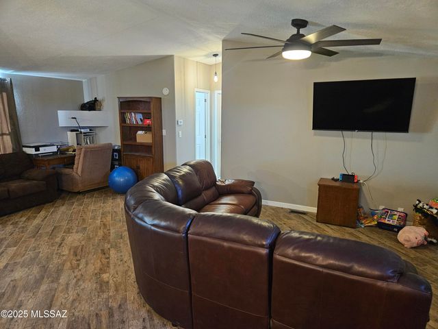 2691 E Sandy Way, Willcox, AZ 85643