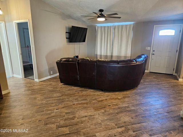 2691 E Sandy Way, Willcox, AZ 85643