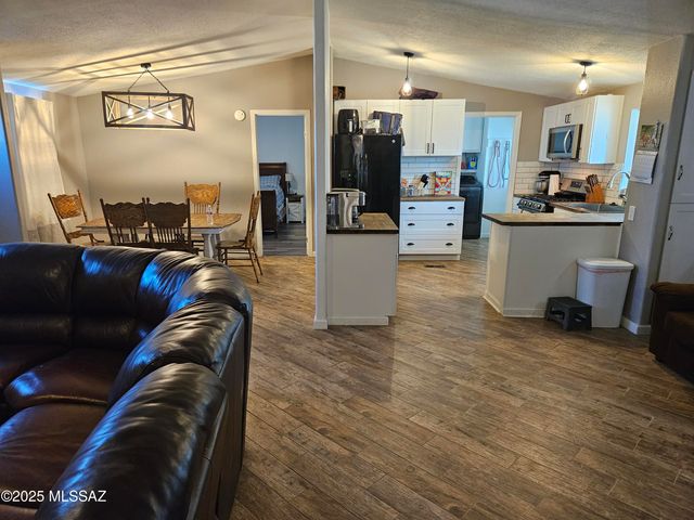 2691 E Sandy Way, Willcox, AZ 85643