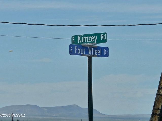 2691 E Sandy Way, Willcox, AZ 85643