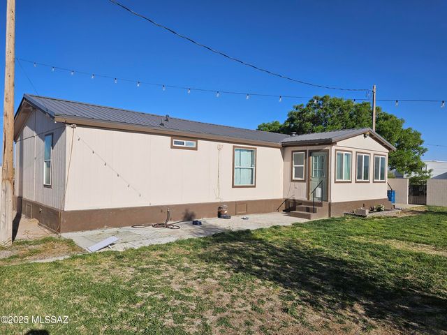 2691 E Sandy Way, Willcox, AZ 85643