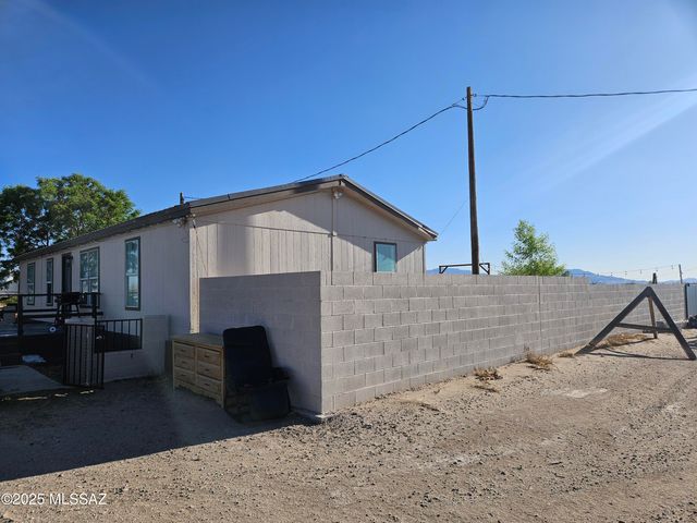 2691 E Sandy Way, Willcox, AZ 85643