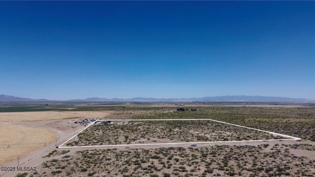 2691 E Sandy Way, Willcox, AZ 85643