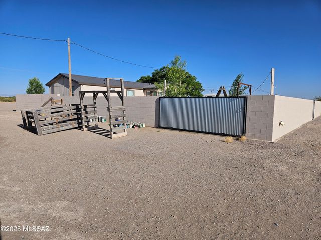 2691 E Sandy Way, Willcox, AZ 85643