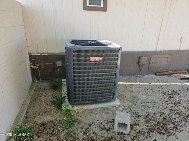 2691 E Sandy Way, Willcox, AZ 85643