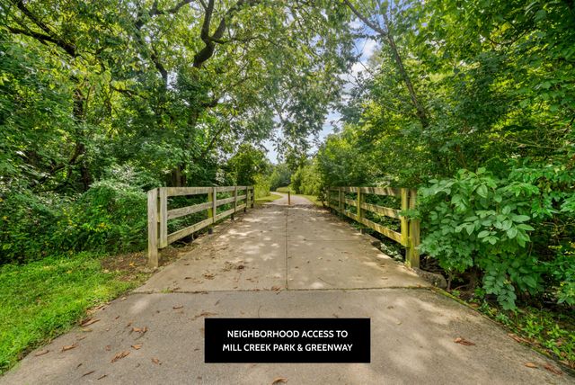 8205 Lenox Creekside Dr Unit 5, Antioch, TN 37013