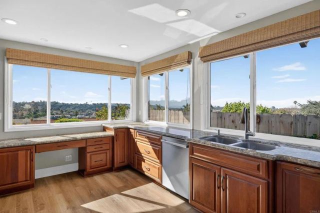 418 Santa Dominga, Solana Beach, CA 92075