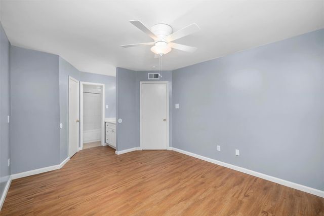 6415 South Lake Houston Parkway 512, Houston, TX 77049