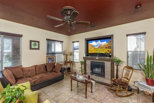 1423 Palma Bonita, Perris, CA 92571