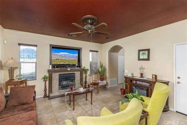 1423 Palma Bonita, Perris, CA 92571