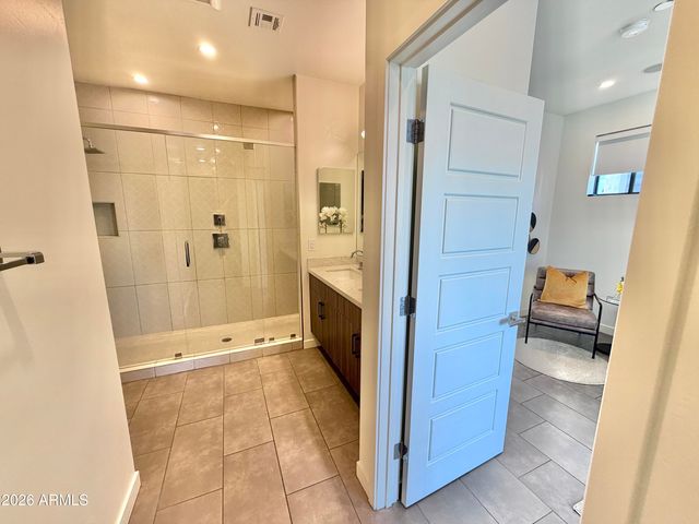 3233 N 70th Street Unit 1006, Scottsdale, AZ 85251