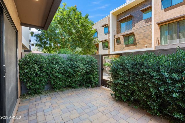 3233 N 70th Street Unit 1006, Scottsdale, AZ 85251