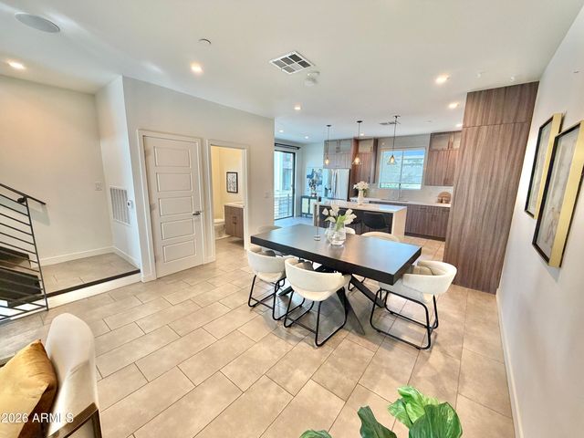 3233 N 70th Street Unit 1006, Scottsdale, AZ 85251