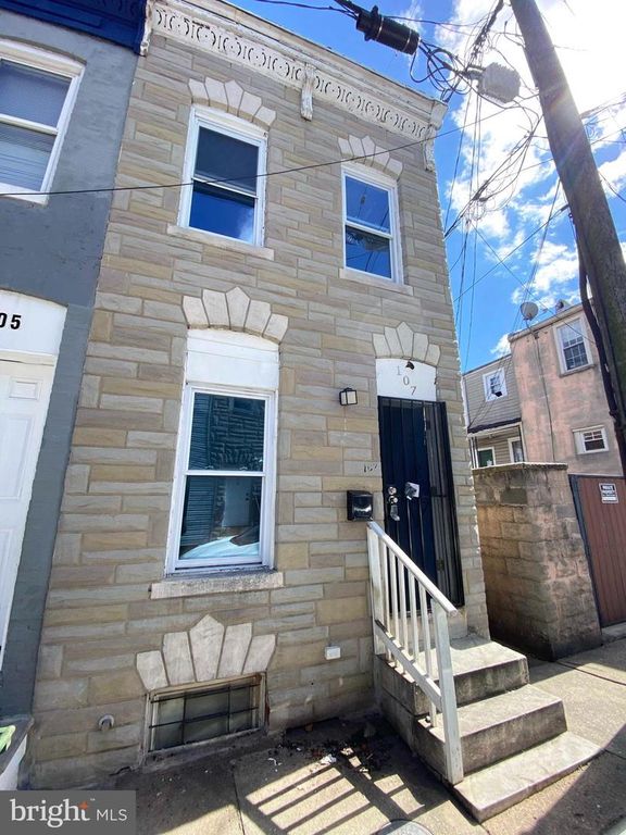 Image 1 of property listing at 107 S DEAN ST, Baltimore, MD 21224
