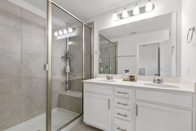 3201 College Park DR 21, Round Rock, TX 78665