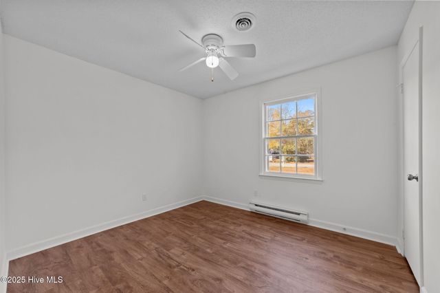 1425 Birdneck Circle, Greenville, NC 27858