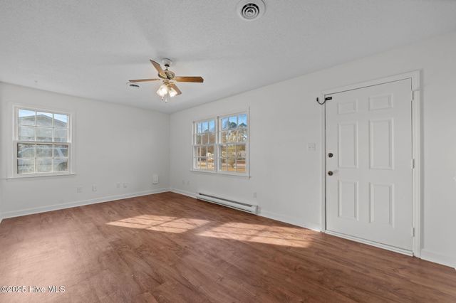 1425 Birdneck Circle, Greenville, NC 27858