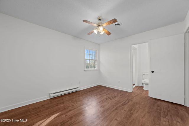 1425 Birdneck Circle, Greenville, NC 27858