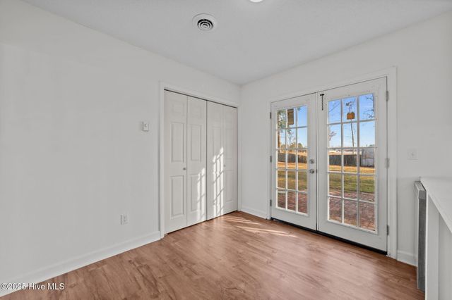 1425 Birdneck Circle, Greenville, NC 27858