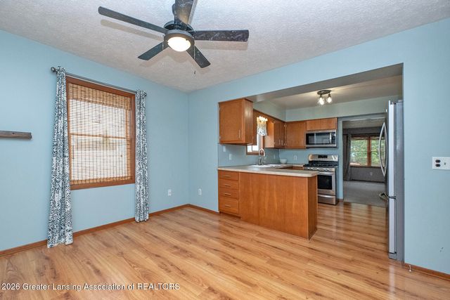 740 Snyder Road, East Lansing, MI 48823