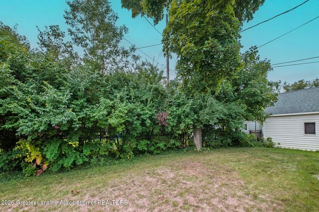 740 Snyder Road, East Lansing, MI 48823