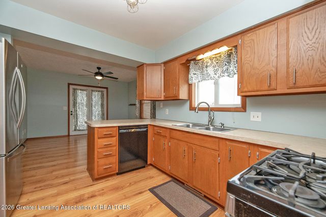 740 Snyder Road, East Lansing, MI 48823