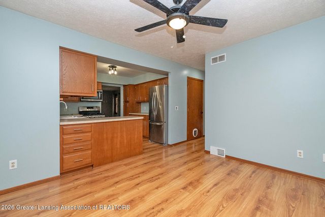 740 Snyder Road, East Lansing, MI 48823
