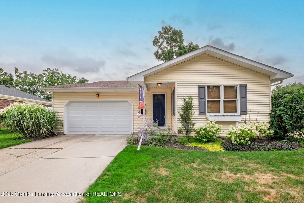 740 Snyder Road, East Lansing, MI 48823