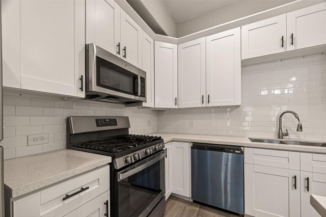 8725 Compton Street, Houston, TX 77016